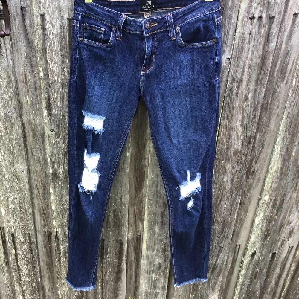 JB JustBlack jeans. Low rise size 26.